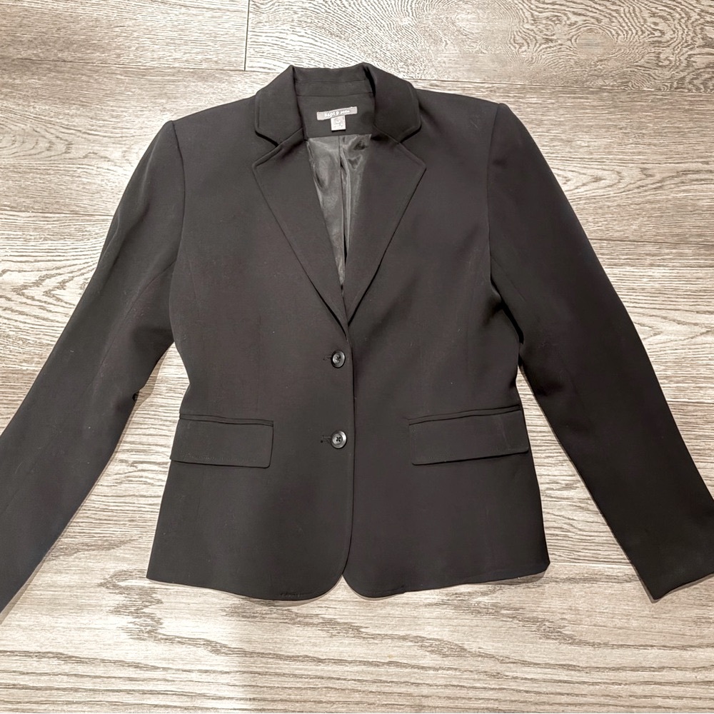 Women's Black Essential Blazer